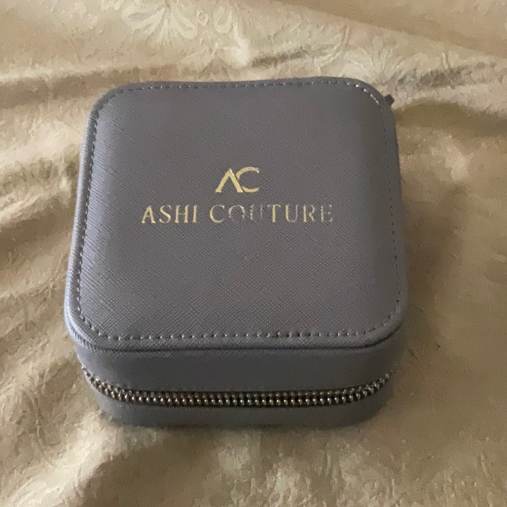 Travel Jewelry Case marked Ashi Couture